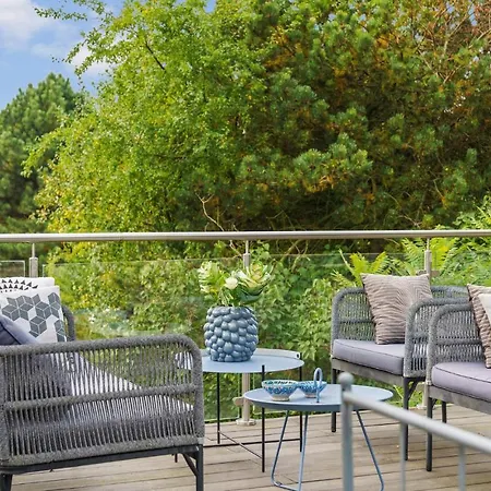 Beautiful In With House A Panoramic View *